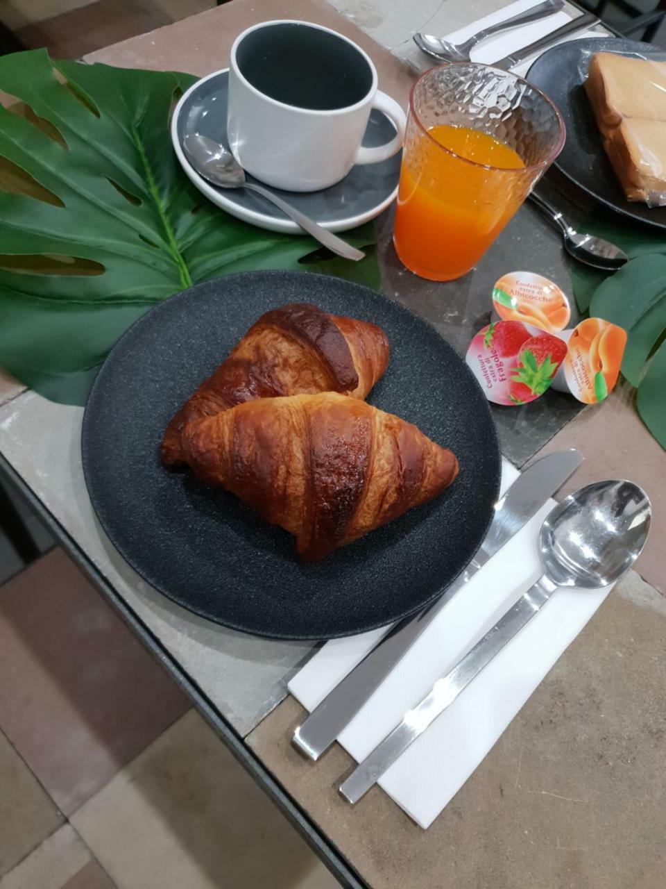Palermo Inn Suite Ngoại thất bức ảnh